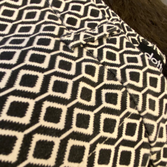 Patterned Casual Pants by Dotti (B2072) - Picture 7 of 7